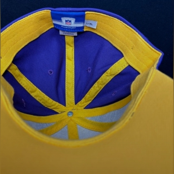 NWT REEBOK NFL EQUIPMENT MINNESOTA VIKINGS NFL Sideline Gear HAT ONE SIZE 2006 - Picture 4 of 5